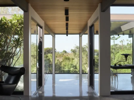 Malibu Glass Box House California modern home