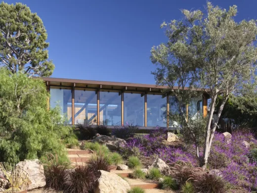Malibu Glass Box House California home