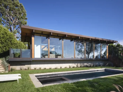 Malibu Glass Box House California home
