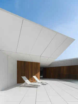 Soaring House in Moscow by VFORM recliners