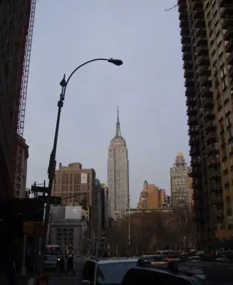 world-famous NYC skyscraper building