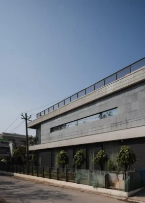 Urban Cave House Haryana India