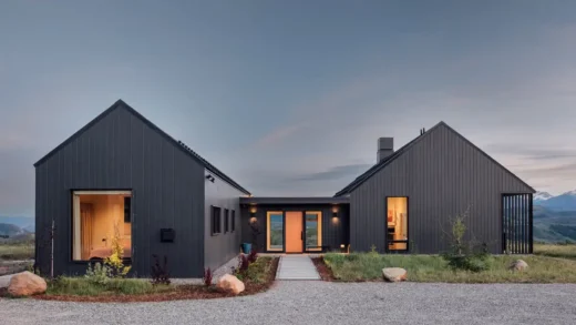 Anti-Shed House Winthrop Washington cabin
