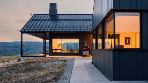 Anti-Shed House Winthrop Washington cabin