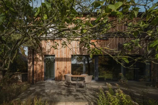 Family House in Mature Garden Prague Cz