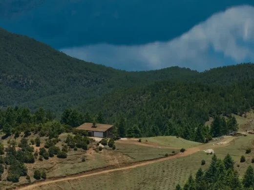 SongMoon Homestay and Bookhouse Yunnan China