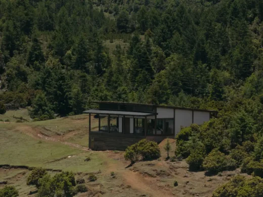 SongMoon Homestay and Bookhouse Yunnan retreat