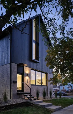 Collegiate House Manhattan Kansas housing