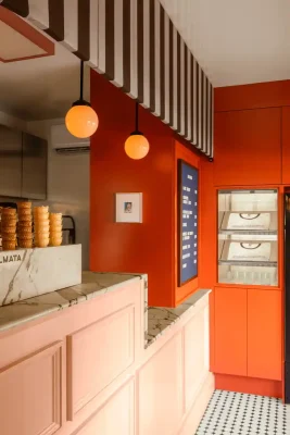Dalmata gelato shop Montreal Quebec counter