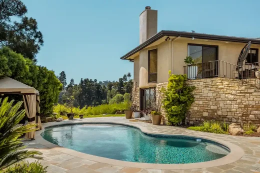 1131 Miradero Road Beverly Hills residence