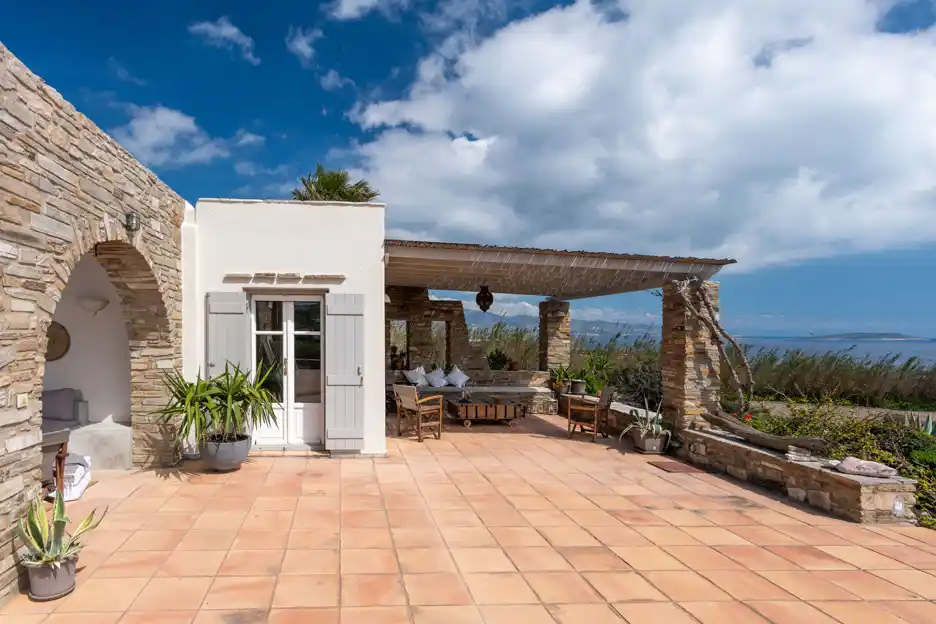 Circadian rhythm travel: Realigning your body clock with the Mediterranean sun