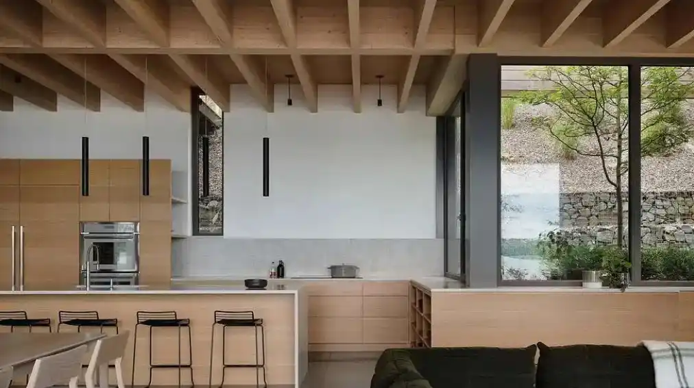 The Counter-Slope House, Potton, Quebec, Canada