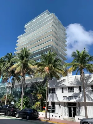 GLASS, 120 Ocean Drive South of Fifth tower