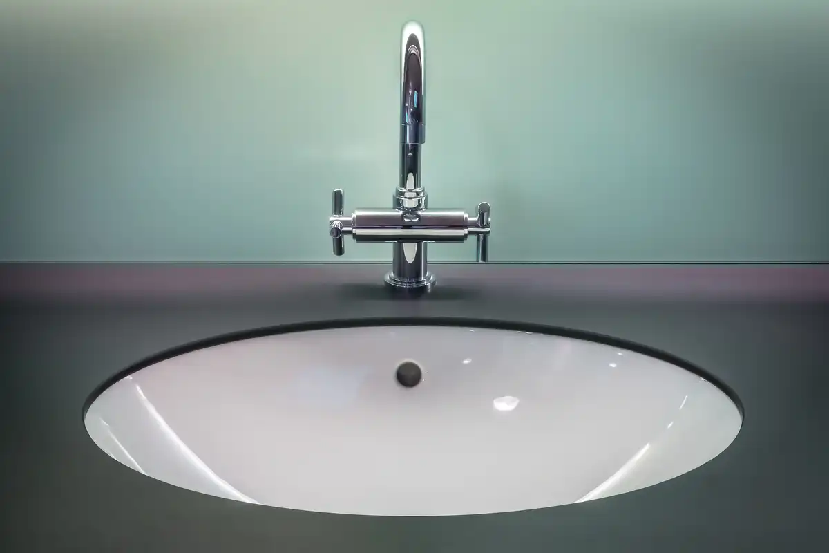Guide to bathroom vanity installation and replacement