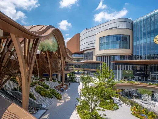 Hongqiao Qianwan Incity MEGA Shanghai retail resort