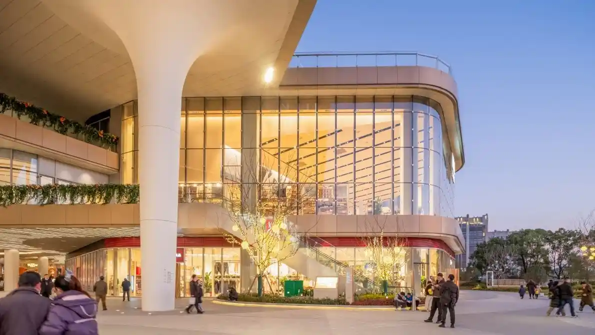 ongqiao Qianwan Incity MEGA Shanghai retail building news