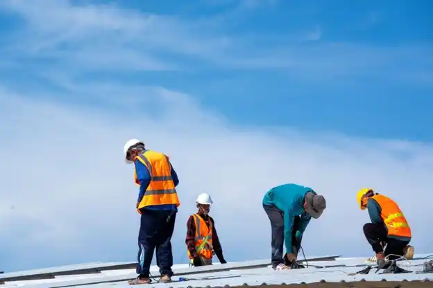 How roofing contractors win work online in 2026