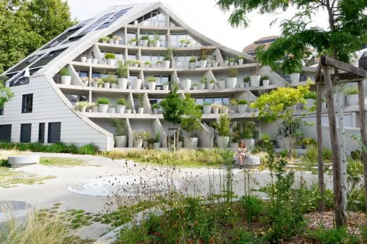La Vallée Verte Bordeaux France housing project