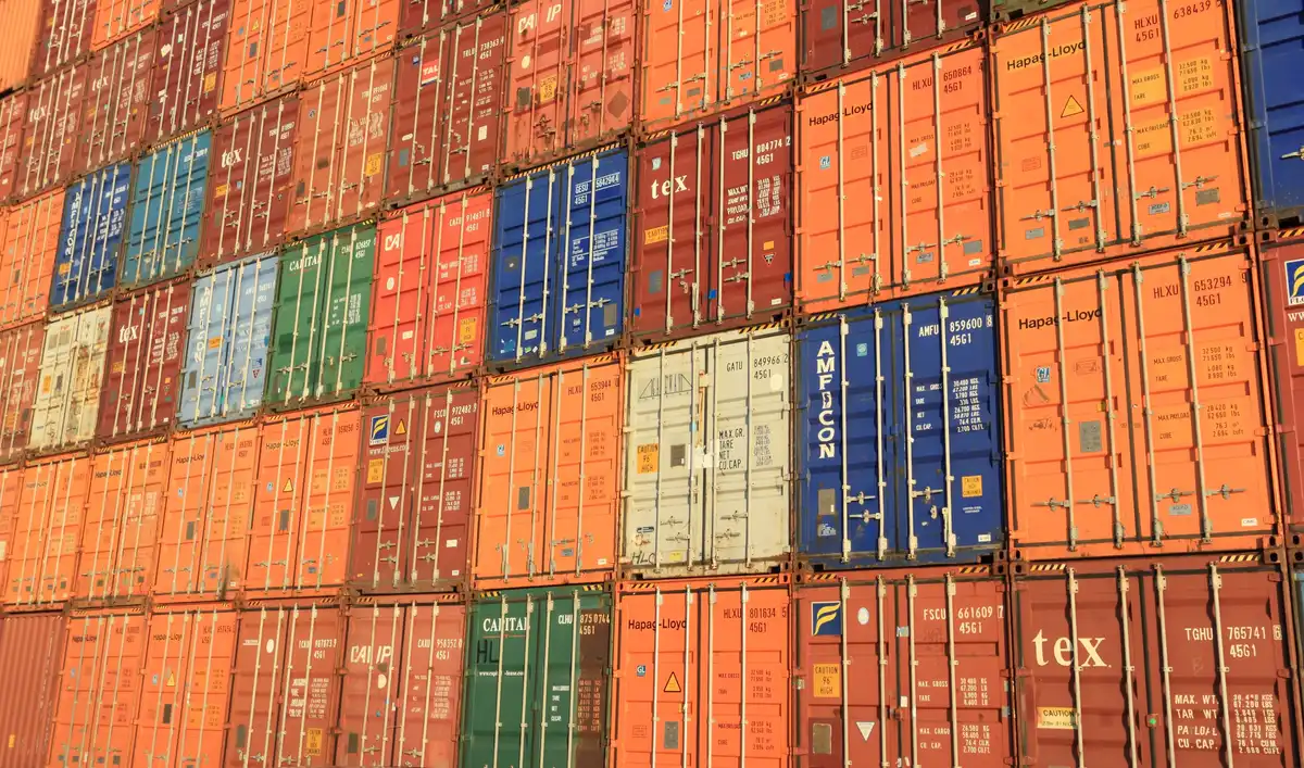 Modification ideas for standard commercial shipping containers