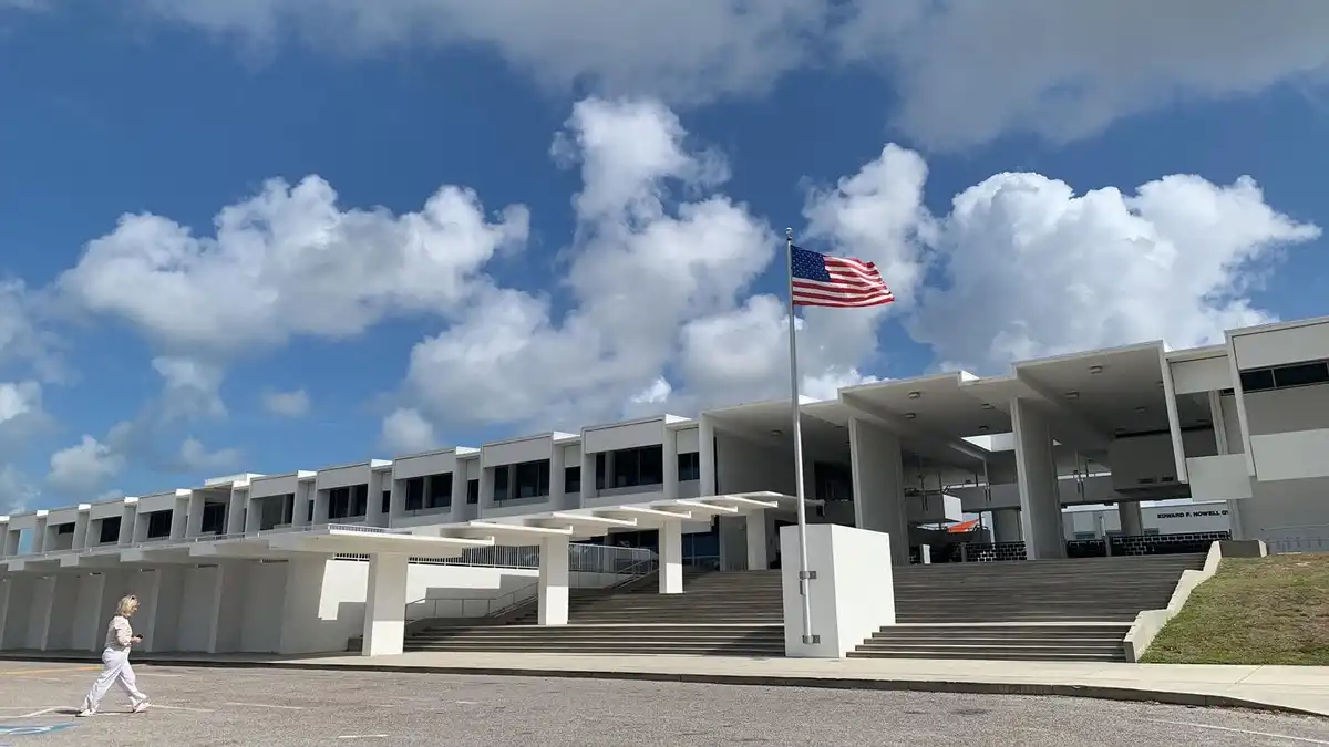 Sarasota High School building design by architect Paul Rudolph