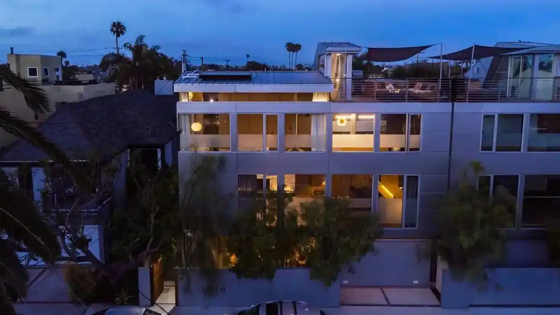 The Alberta Lofts, Venice beach, Los Angeles housing