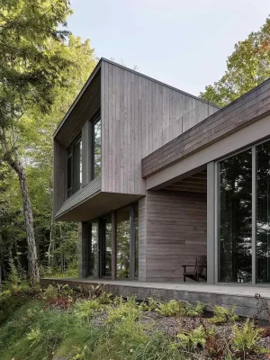 The Counter-Slope House Potton Quebec