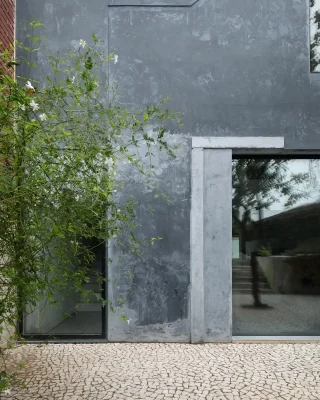 Blue House in Marvila, Lisbon home design