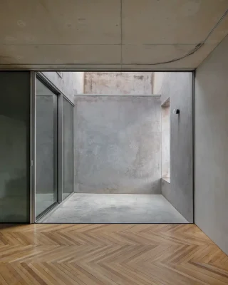 Blue House in Marvila, Lisbon home design
