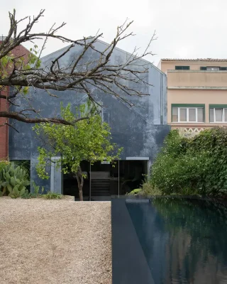Blue House in Marvila, Lisbon home design