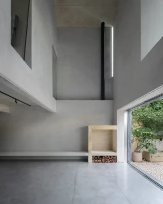 Blue House in Marvila, Lisbon home design