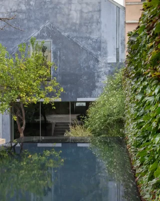 Blue House in Marvila, Lisbon home design