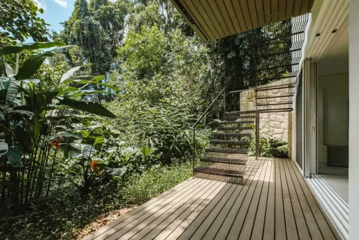 Casa Iporanga, Guaruja house stairs