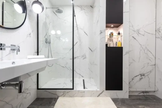 How glass changed modern bathroom design