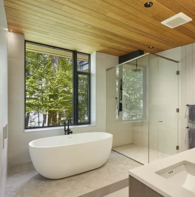 Percy Lake Cottage bathroom freestanding tub